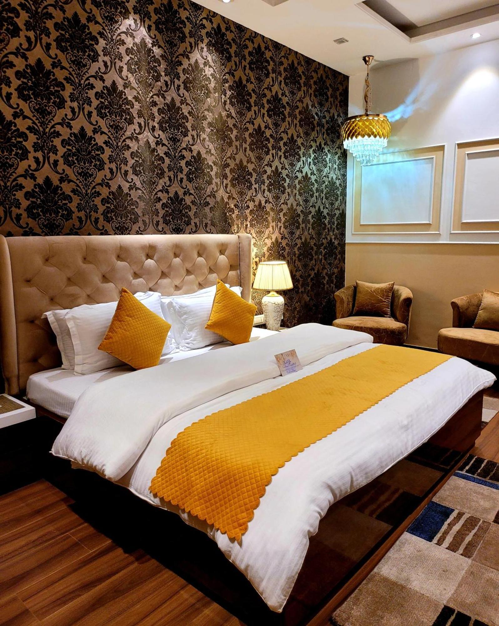 אמריצר Victorian Elegance Luxury Stays מראה חיצוני תמונה