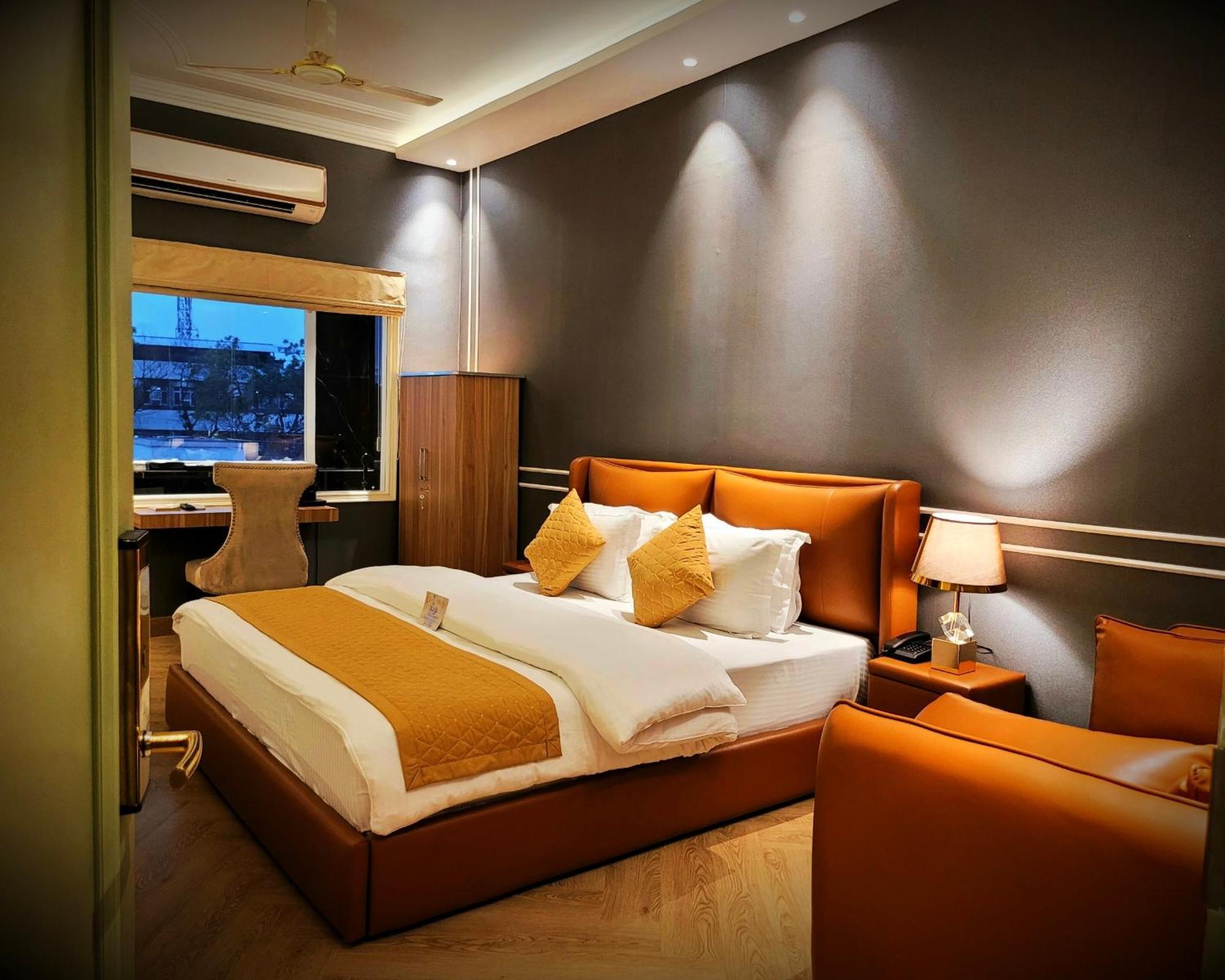 אמריצר Victorian Elegance Luxury Stays מראה חיצוני תמונה